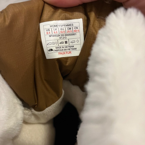The North Face Snow Boots - US 8.5 / UK 6.5 / EU 39.5 - Excellent Condition! - Picture 5 of 5
